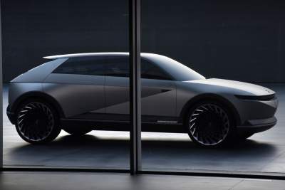 Walkaround video reveals new details of the Hyundai 45 concept