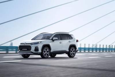Suzuki introduces the new Across