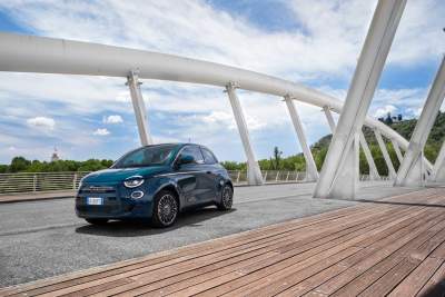 Production of new Fiat 500 begins in Turin