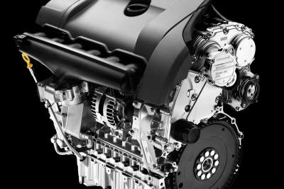 New drivelines in the Volvo S80: T6 turbo and D5 diesel with AWD