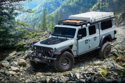 Jeep debuts new Gladiator Farout concept