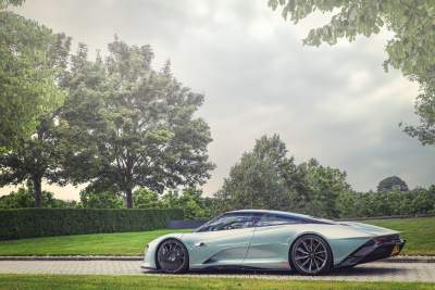 McLaren celebrates 7,500th car milestone in the U.S.A
