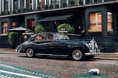 Lunaz builds first electric classic Rolls-Royce