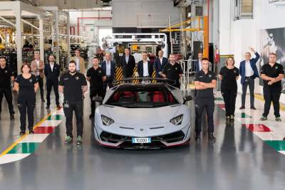 Lamborghini celebrates 10,000th Aventador