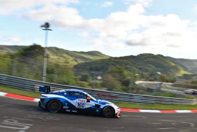 Aston Martin Vantage GT8R to make debut