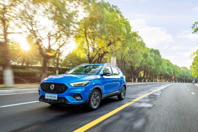 MG pokes fun at 'dinosaur drivers' in new TV advertisement