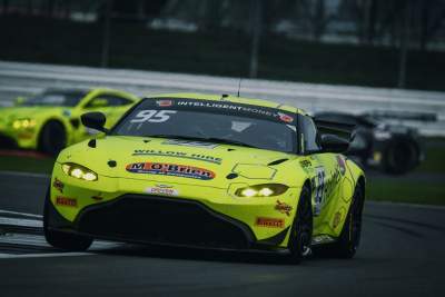 Aston Martin extends its British GT racing success