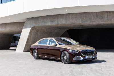 Mercedes reveals the Mercedes-Maybach S-Class