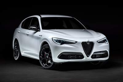 Alfa Romeo introduces the Stelvio Veloce Ti for the 2021 model year