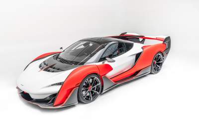McLaren Beverly Hills delivers the first McLaren Sabre, a bespoke hypercar