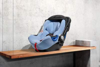 With Porsche's new generation of child seats, safety starts from young