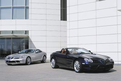 Mercedes-Benz SLR McLaren Roadster: High-performance car for open-top motoring