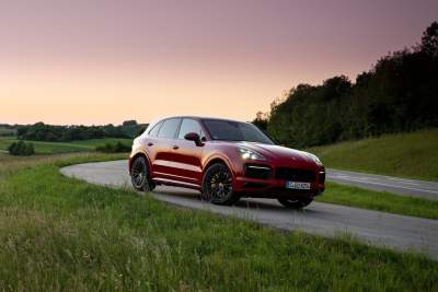 The Porsche Cayenne reaches a production milestone of one million units produced