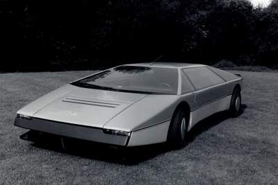 Aston Martin factory driver to attempt old speed record in the Bulldog concept