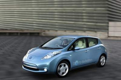 Nissan develops new method of repurposing batteries from the Nissan Leaf