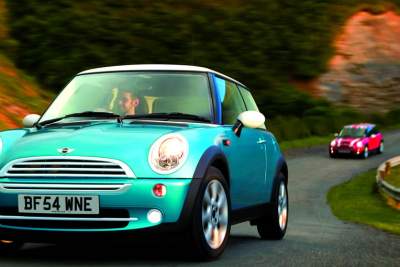 2007 MINI Cooper achives a top safety rating in crash testing
