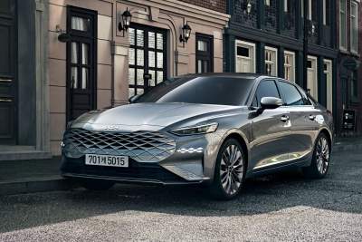 Kia's new K8 saloon embodies technology, modern design and innovation