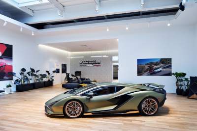Lamborghini debuts private VIP lounge in New York City