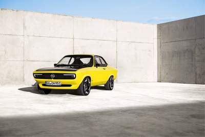Opel Manta GSe ElektroMOD celebrates original model's 50th anniversary