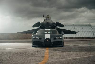 A match-up of superlatives: Bugatti Chiron Sport meets Dassault Rafale Marine