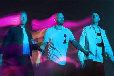 The new BMW iX and BMW i4: Global campaign plays to the rhythm of Coldplay's new hit