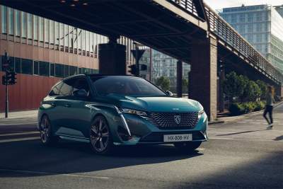 Smarter, Sleeker, Sharper: Peugeot reveals the new Peugeot 308 SW