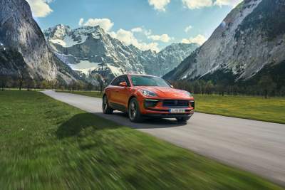 Porsche reveals the facelifted Macan