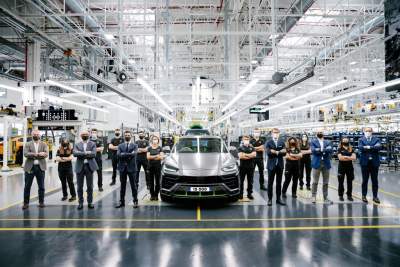 Lamborghini celebrates 15,000th Urus