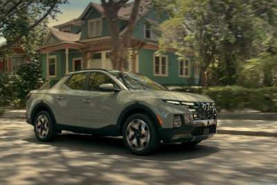 Hyundai launches new campaign for the Santa Cruz