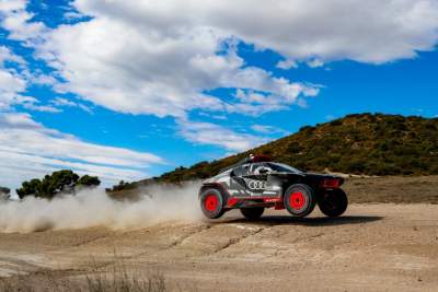 The Audi RS Q e-tron gets tested in Spain