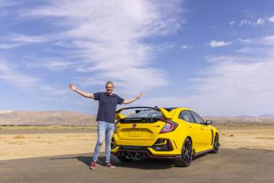 Honda delivers special Honda Civic Type R Limited Edition to sweepstakes winner