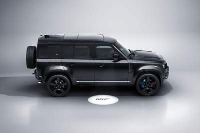 Land Rover unveils Defender V8 Bond Edition for all you baddies out there