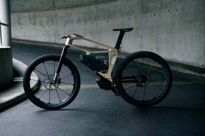 The BMW i Vision AMBY pedelec can automatically limit its own speed