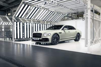 Bentley revives classic paint options in celebration of the 70th anniversary of its design department
