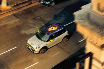 MINI celebrates National Immigrants Day in U.S.A with special line of customised roofs
