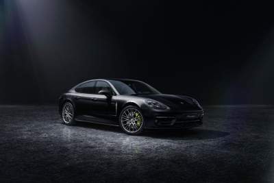 Porsche Panamera gets exclusive Platinum Edition