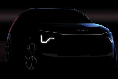 Kia reveals first images of all new Niro