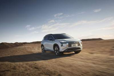 All electric Mitsubishi Airtrek revealed in Guangzhou