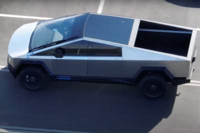 The Tesla Cybertruck's windscreen wiper is so huge that it could double up as a lightsaber