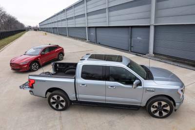Ford to offer vehicle-to-vehicle charging on the F-150 Lightning