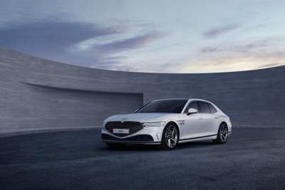 Genesis unveils the G90 flagship sedan