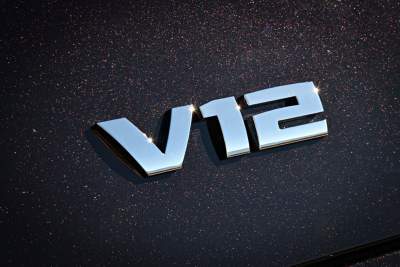 BMW announces limited edition vehicle to mark end of V12 engine in the U.S.A
