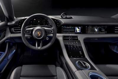 Porsche Communication Management now comes with Spotify built-in