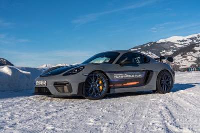 Porsche powers the 718 Cayman GT4 RS with synthetic fuel at GP Ice Race