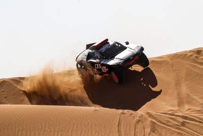 Audi readies the RS Q e-tron for the Abu Dhabi Desert Challenge