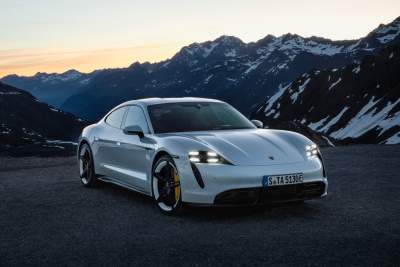 Porsche aims to have electrified models take 80% of sales by 2030