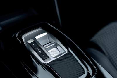 The Peugeot 208 and 2008 get a new gear selector