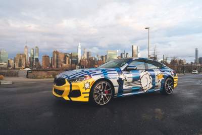 Final BMW The 8 X Jeff Koons art car auctioned off to support NGO