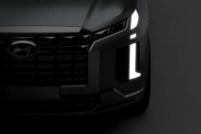 Hyundai reveals first teasers of updated Palisade