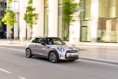 BMW Group to use 100% green energy aluminium wheels from 2024